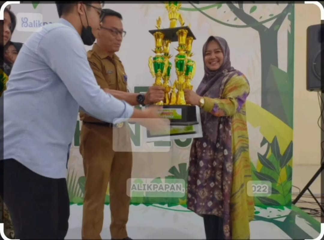 teknik Lingkungan Juara I eco office